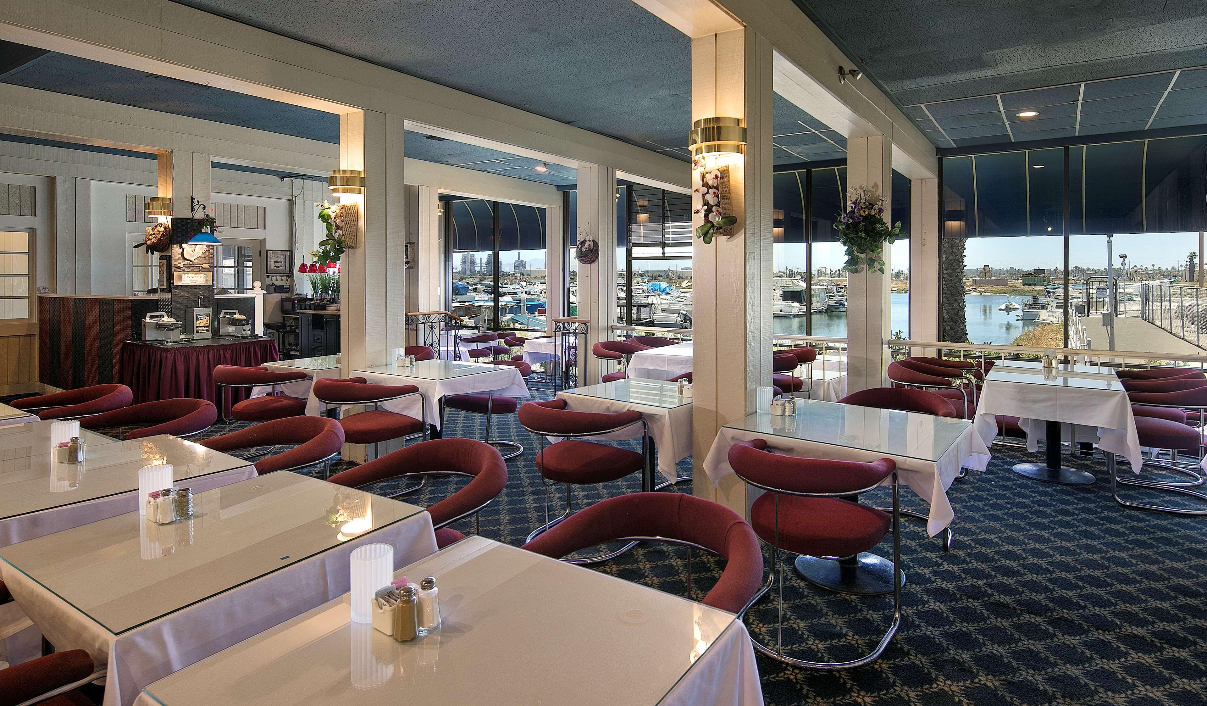 Best Western Golden Sails Hotel Long Beach Esterno foto