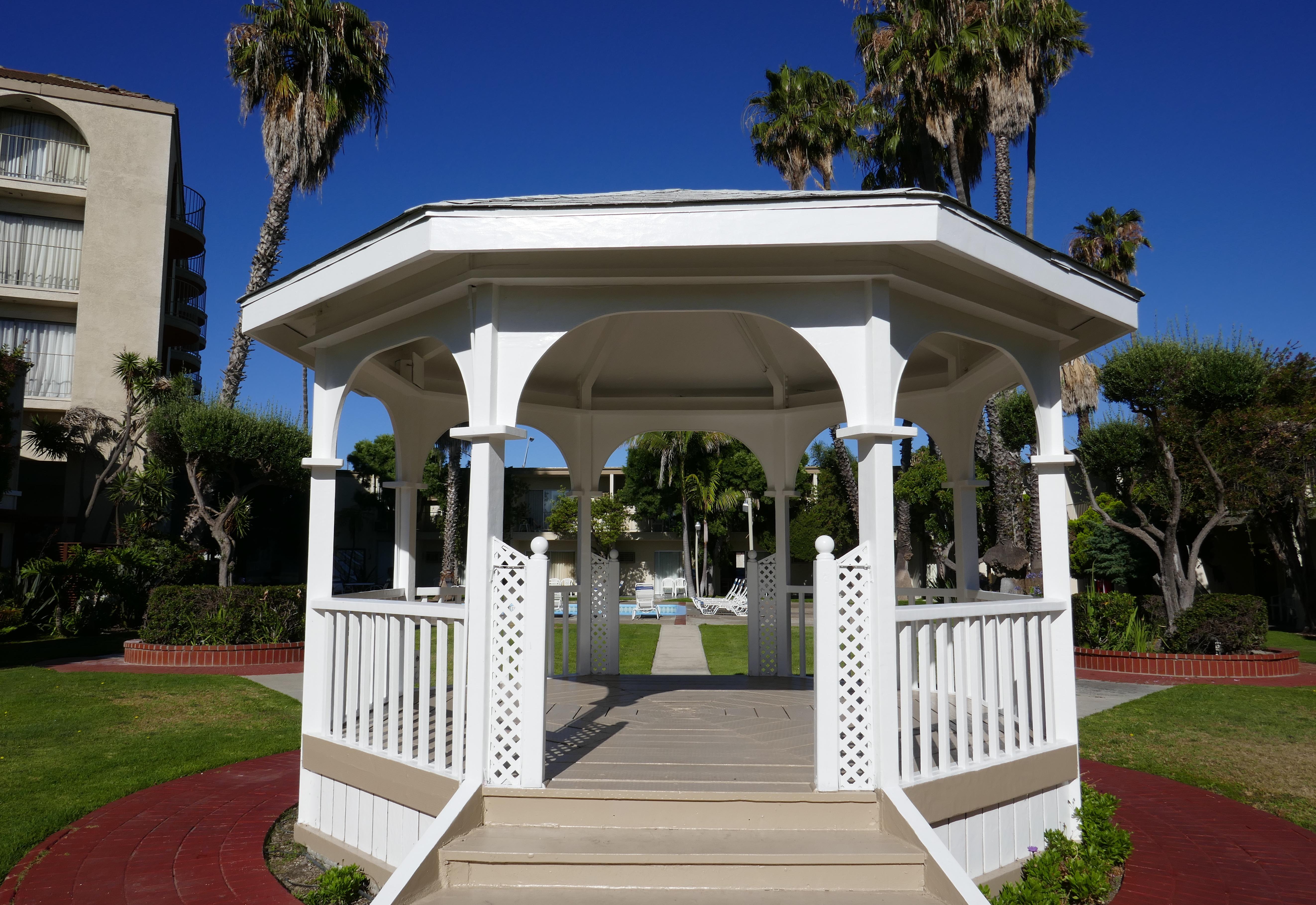 Best Western Golden Sails Hotel Long Beach Esterno foto