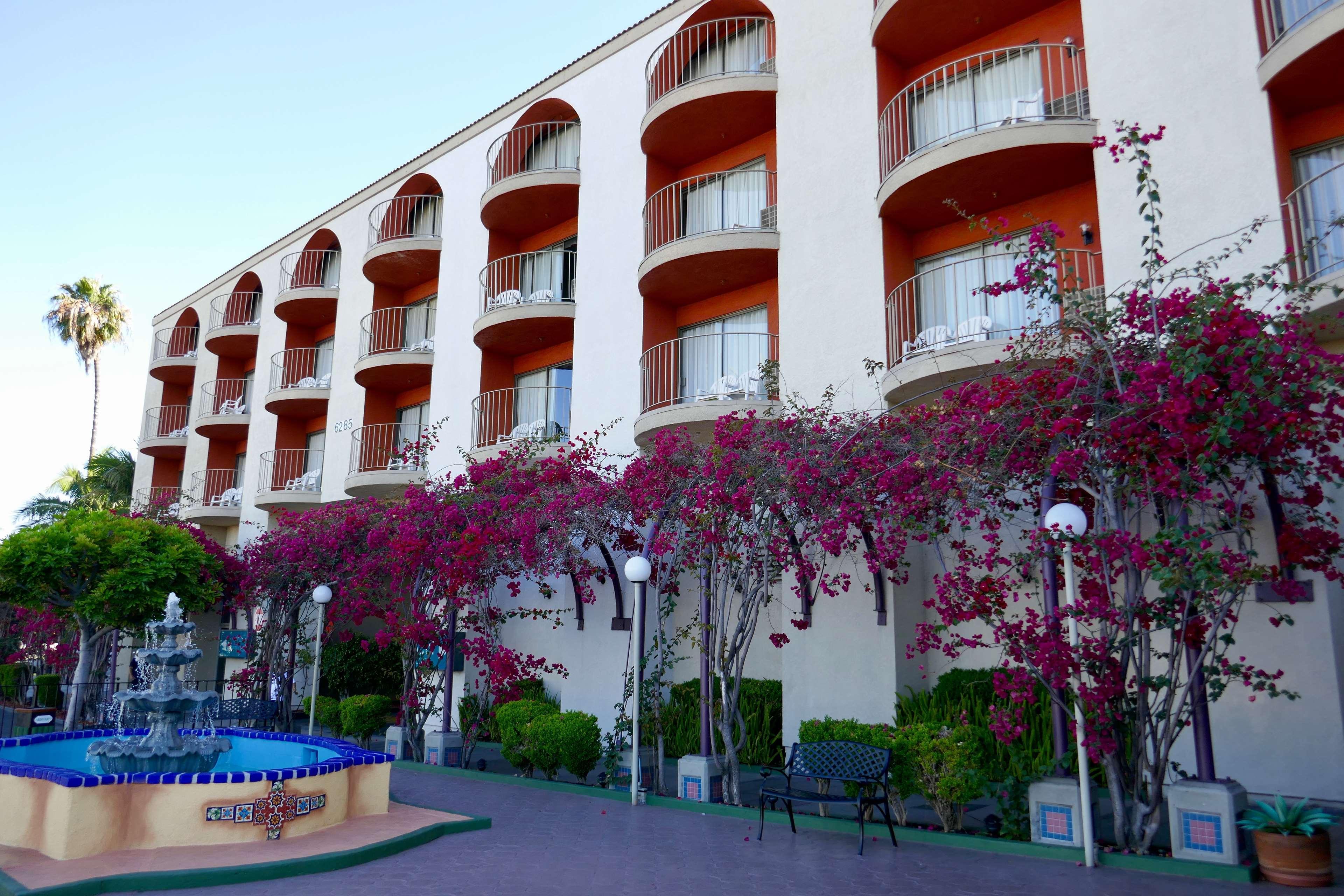 Best Western Golden Sails Hotel Long Beach Esterno foto